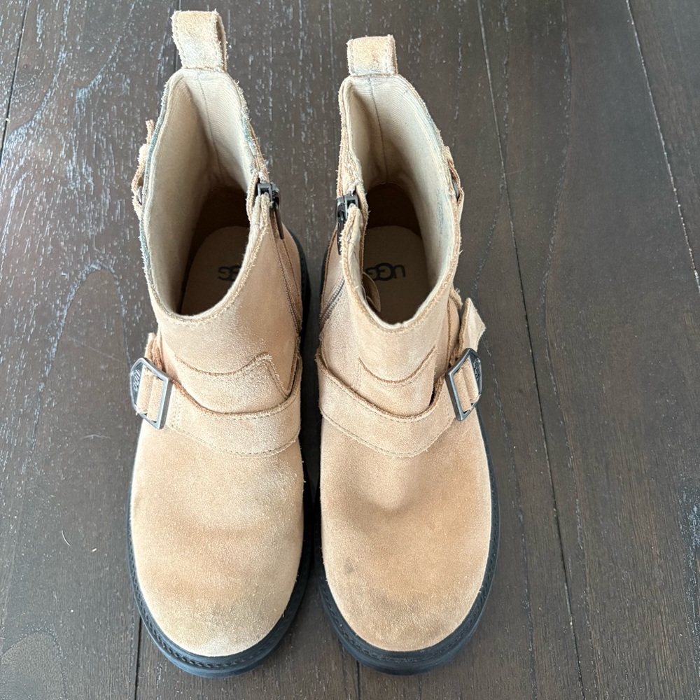 Ugg Ashton Short Weather Boot Boots Tan Suede Buckle Beige Size 3 Kids Unisex - Picture 4 of 12
